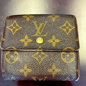 $500 LV Wallet